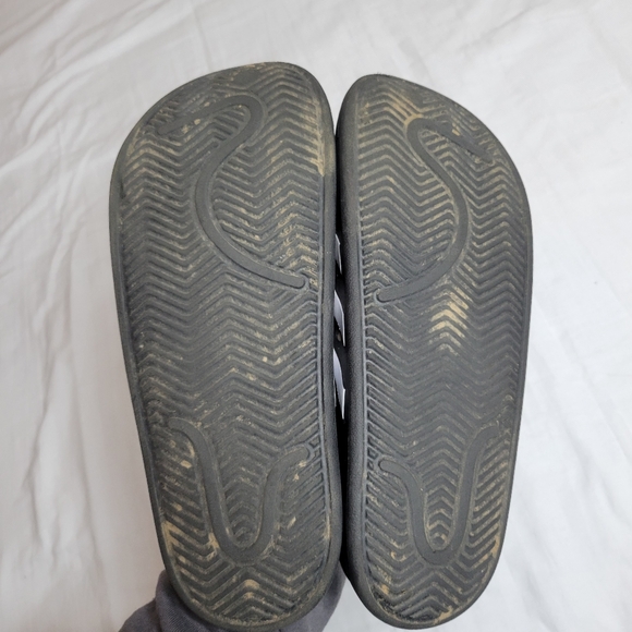 Adidas Adilette Clog Sandals - Picture 5 of 6
